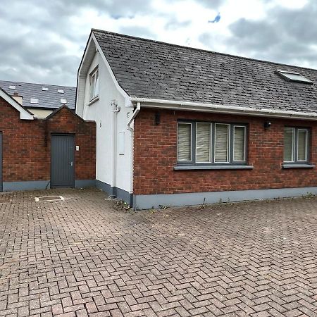 Halford House Hotel Leixlip Exterior photo